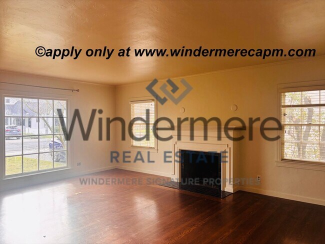 Building Photo - Charming Curtis Park Home with Detached Bonus Room — 3 Bed, 1.5 Bath