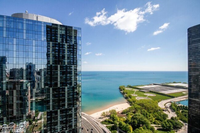 Foto del edificio - 505 E Illinois St