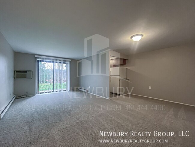 Building Photo - **Take a look at that bathroom** Move-in R...