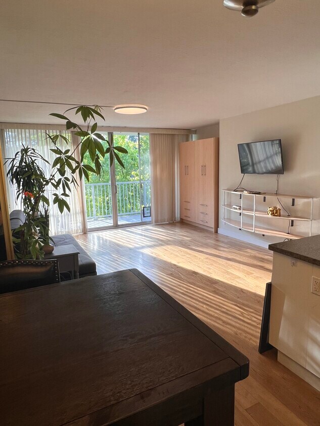 Foto principal - 400 Davey Glen Rd