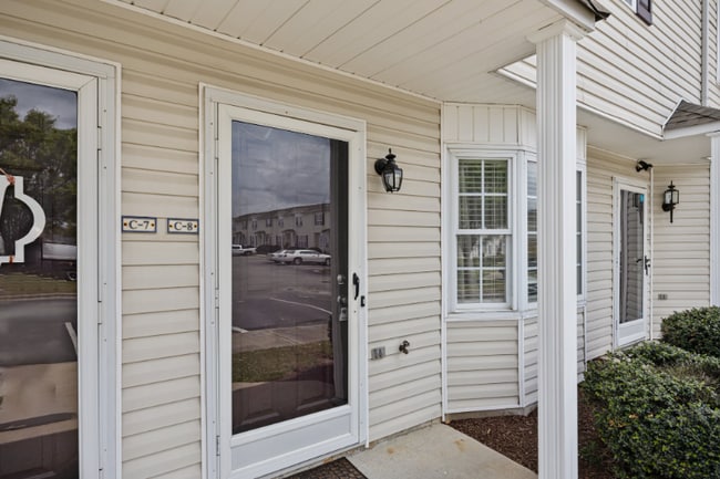 Building Photo - 3809 E Vancroft Cir