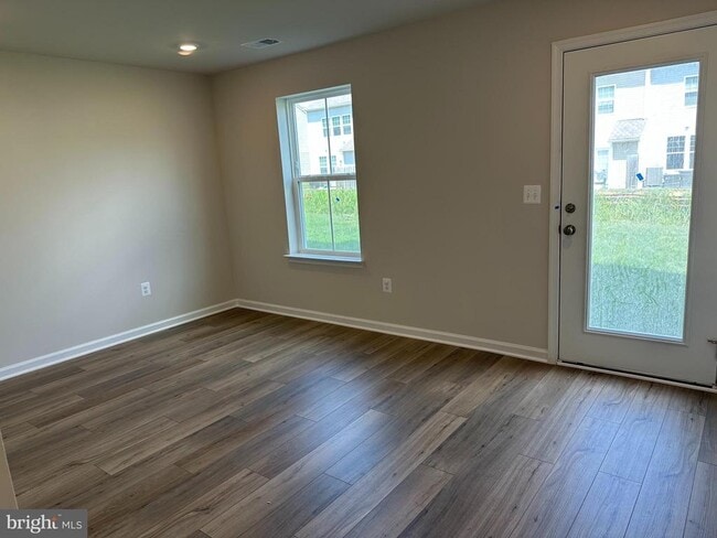 Building Photo - 123 Brashear Ct