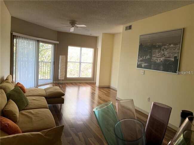 Building Photo - 4107 Chatham Oak Ct