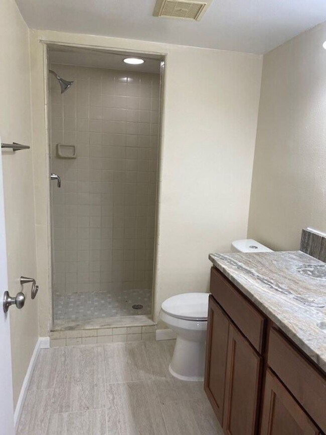 Foto del edificio - 2 br, 2 bath House - 25111 NORTHLAKE DRIVE