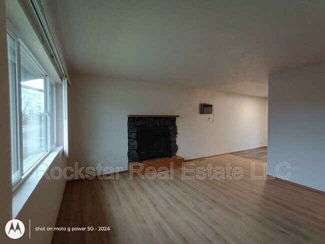 Foto del edificio - 5601 N Morton St