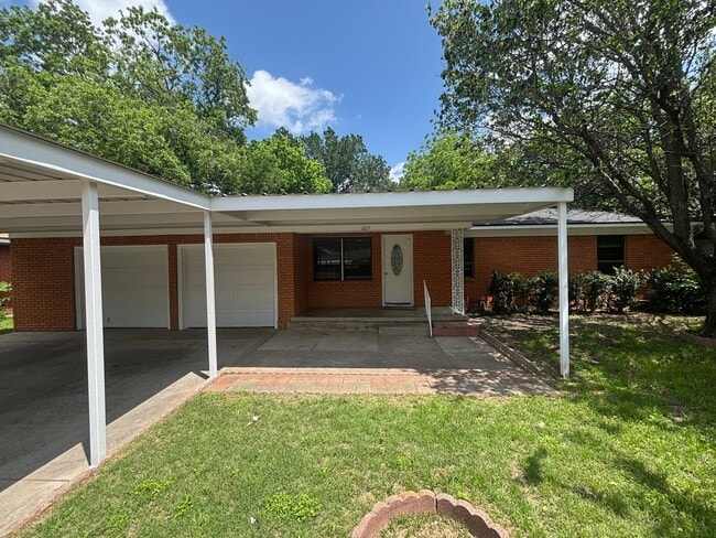 Foto del edificio - 605 N Joyce St