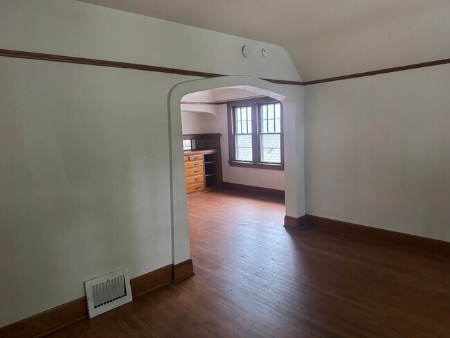 Building Photo - 5330 N 39th St