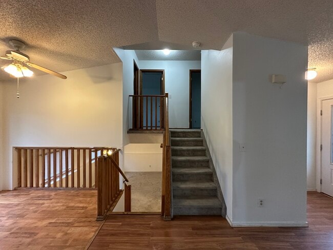Building Photo - 102 Comanche Ct