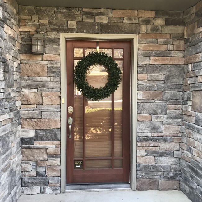 Entrada principal - 320 Old Hickory Blvd