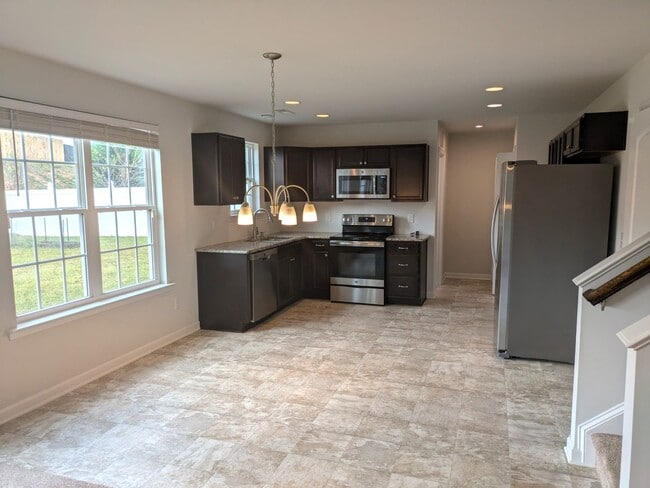 Building Photo - 2040 Perrin Ct