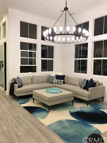Building Photo - 128 Crescent Moon