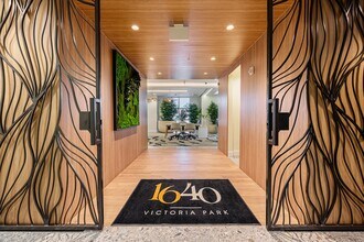 Interior Photo - 1640 Victoria Park