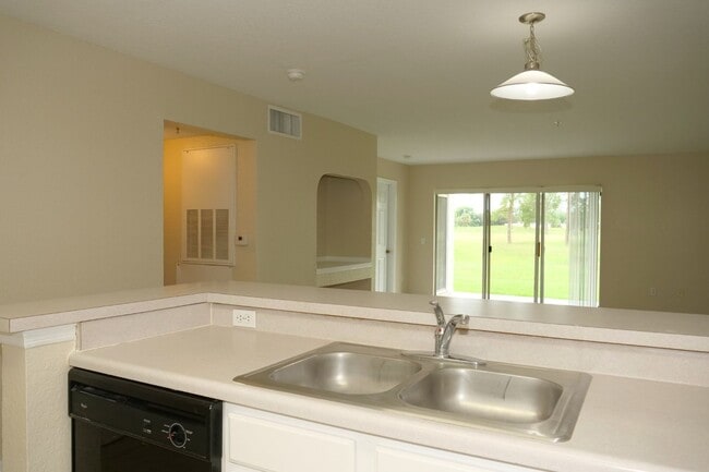 Foto del edificio - Lovely 2 bedroom 2 bath Condo in Audubon V...