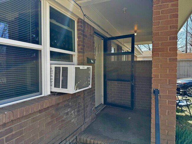 Foto del edificio - 102 Ave G