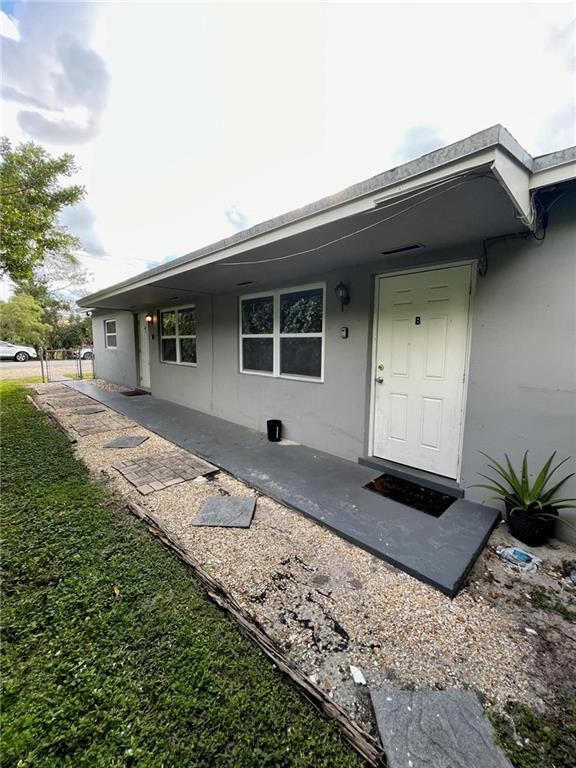 Foto del edificio - 1051 SW 32nd Ct