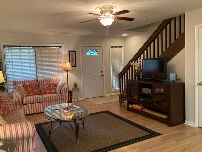 Building Photo - 185 Eagle Peak Cir