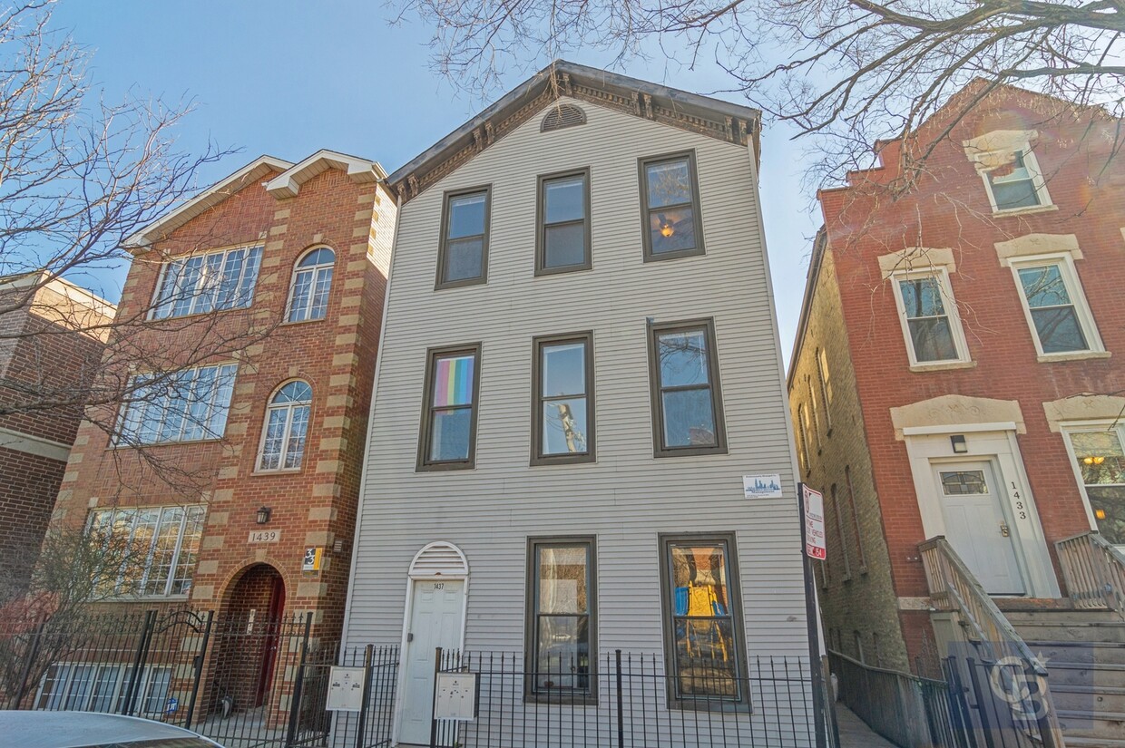 1437 N Cleaver St, Chicago, IL 60642 House Rental in Chicago, IL