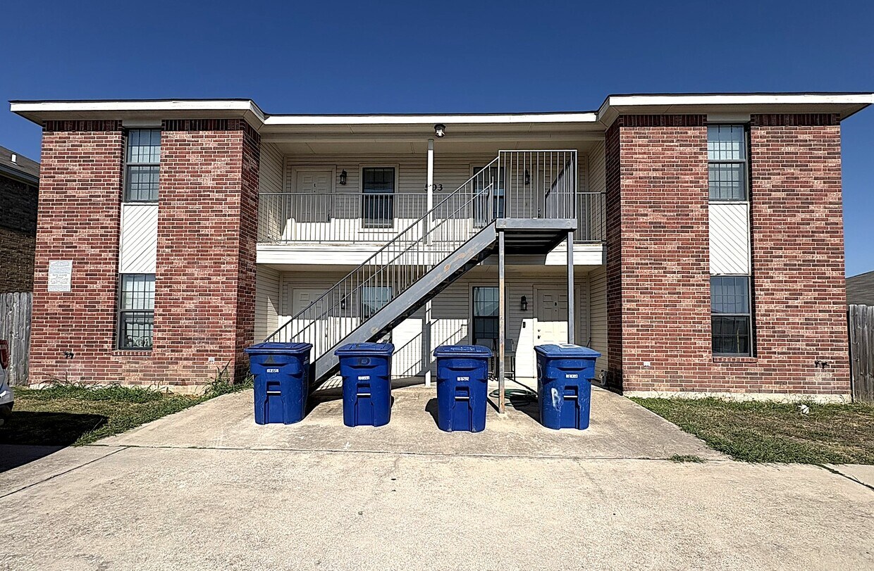 Foto principal - 503 Bermuda St