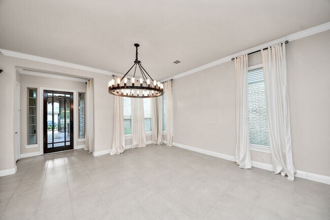 Foto del edificio - 8926 Leaning Hollow Ln