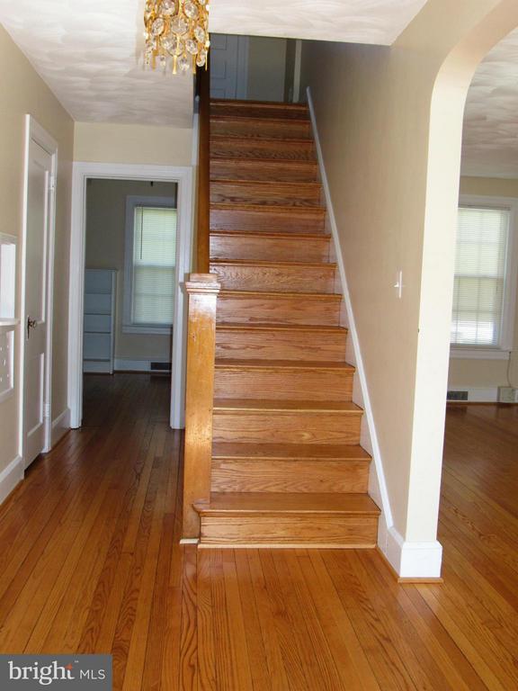 Building Photo - 429 N Jackson St