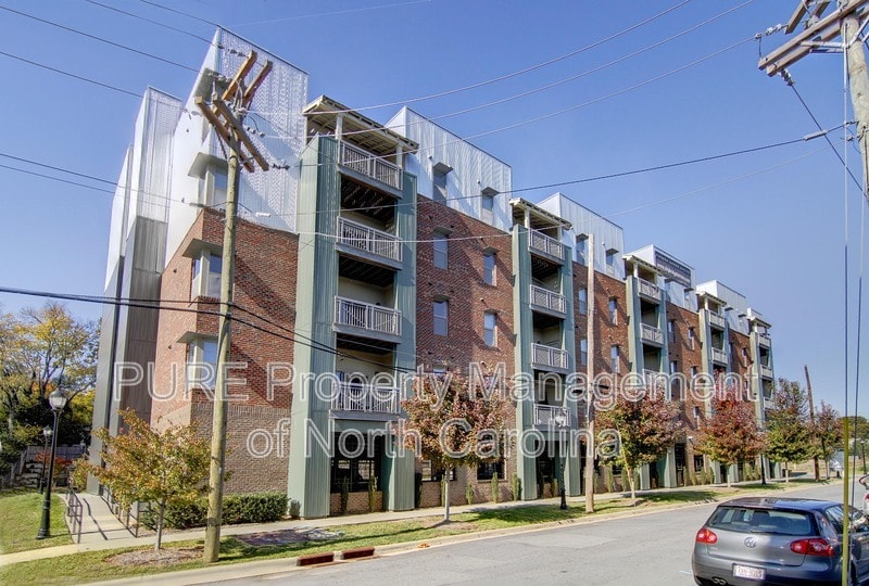 Primary Photo - 630 Calvert St