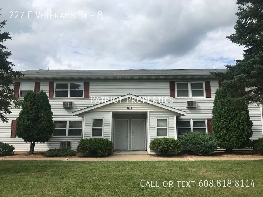 Foto principal - 227 E Veterans St
