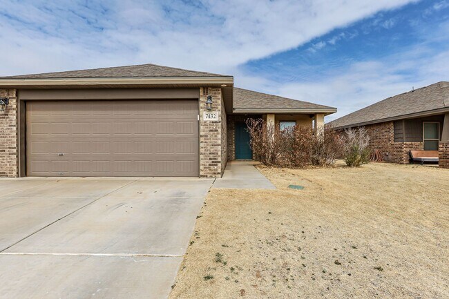 Foto del edificio - Beautiful practically new home in far SW L...