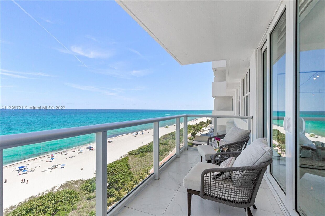 Primary Photo - 5601 Collins Ave