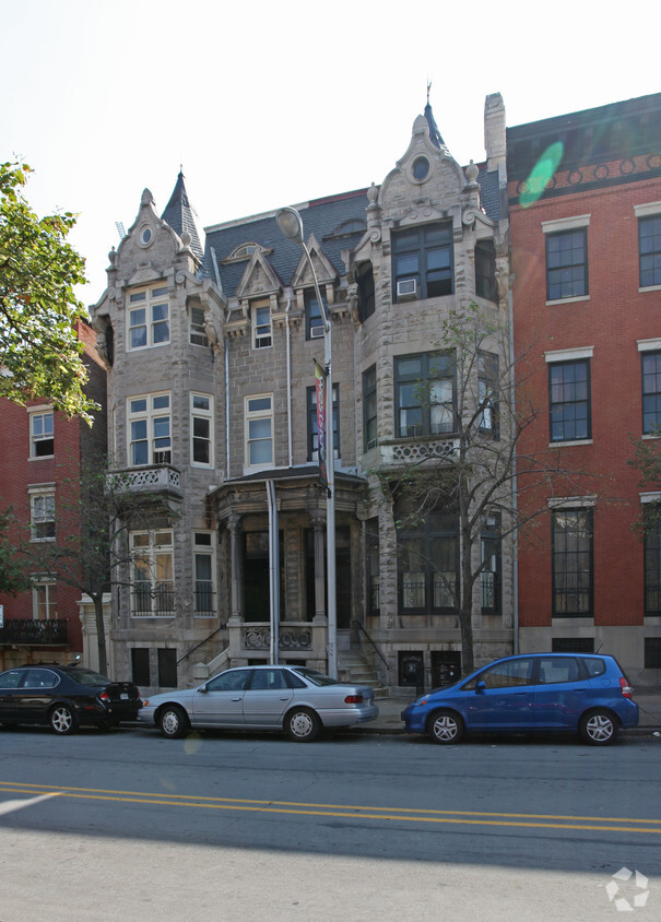 Primary Photo - 111 W Monument St