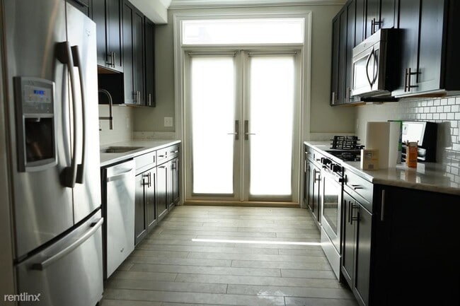 Building Photo - 2 br, 1.5 bath House - 208 N St NW