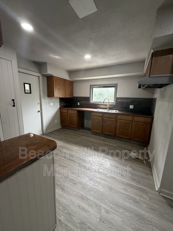Foto del edificio - 12609 Dove Ave