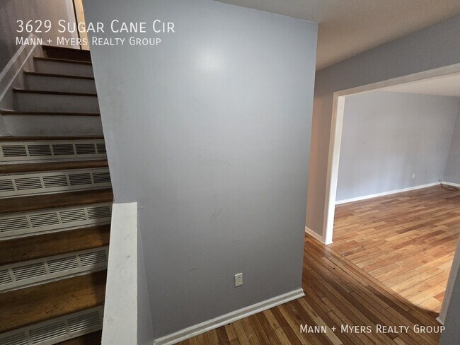 Foto del edificio - 3629 Sugar Cane Cir