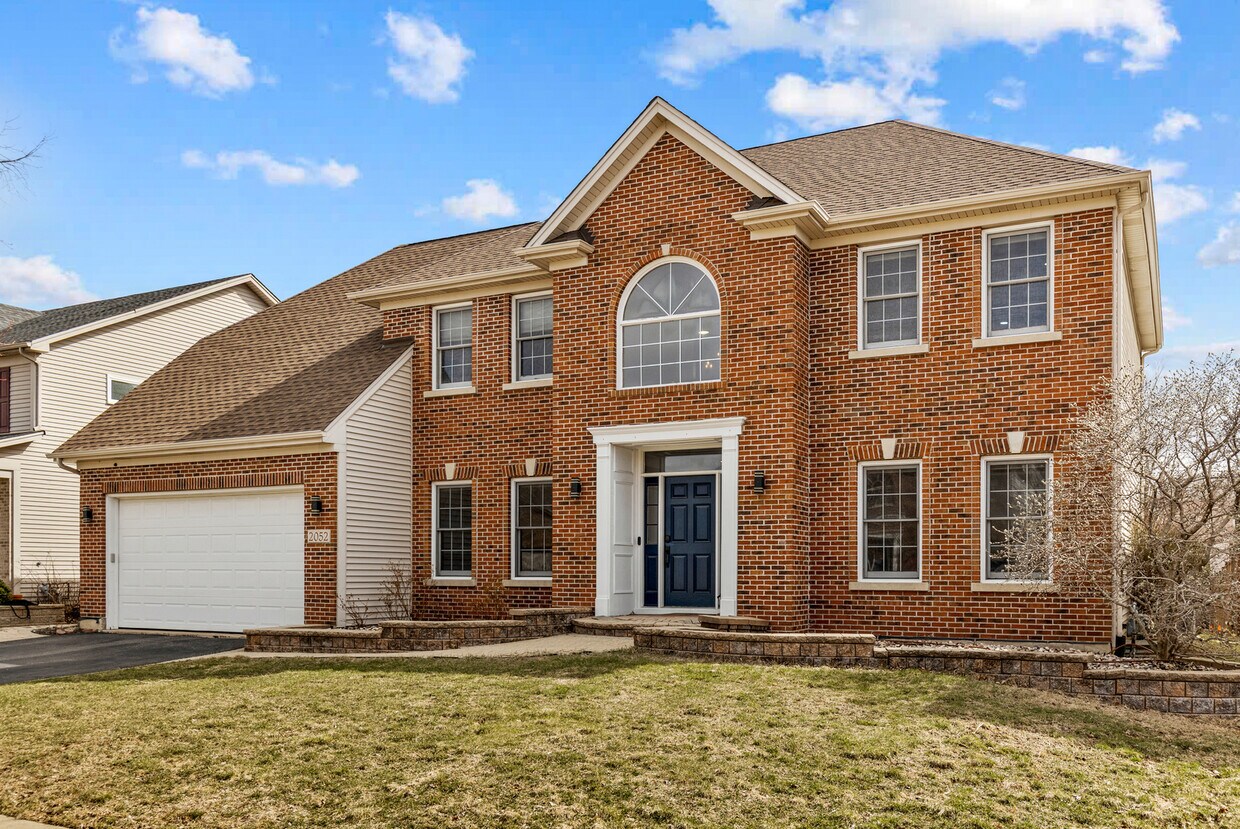 Primary Photo - 2052 Gardner Cir E