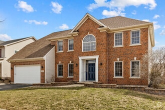 Building Photo - 2052 Gardner Cir E