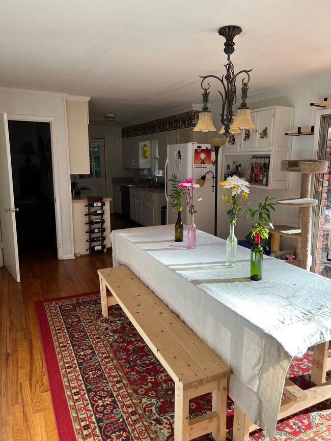 Foto del edificio - 640 Collingwood Dr