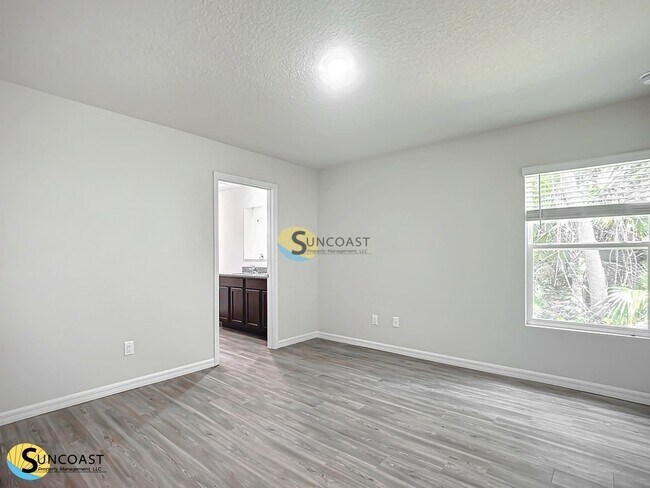 Building Photo - 20 Wood Amber Ln