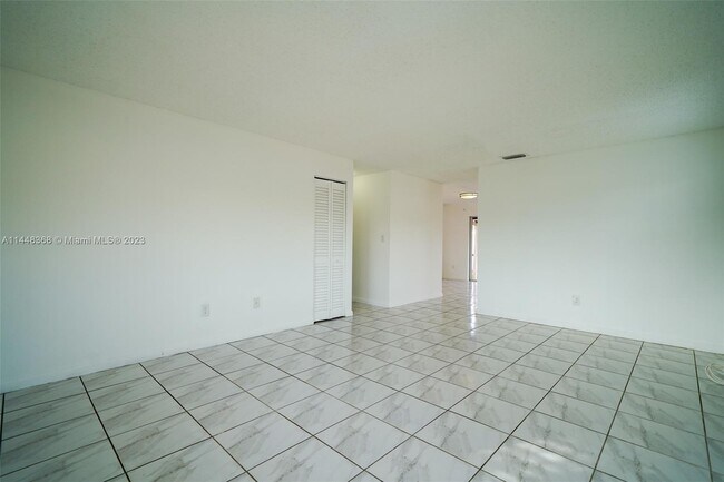 Building Photo - 7182 SW 152nd Ct