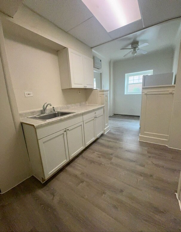 Foto del edificio - 3302 Kenilworth Ave