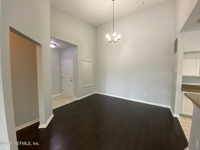 Foto del edificio - 4908 Key Lime Dr