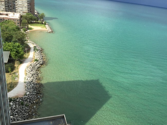Foto del edificio - 6157 N Sheridan Rd