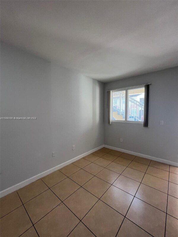 Foto del edificio - 1660 NE 29th Terrace