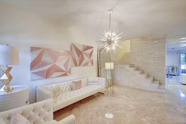 Foto del edificio - 4041 Devenshire Ct