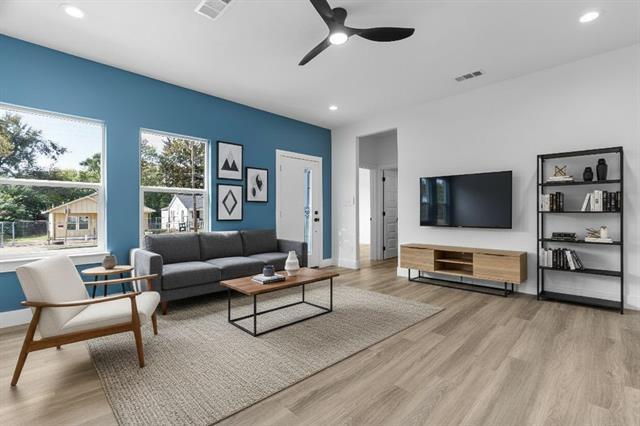 Foto del edificio - 2724 Swanson St