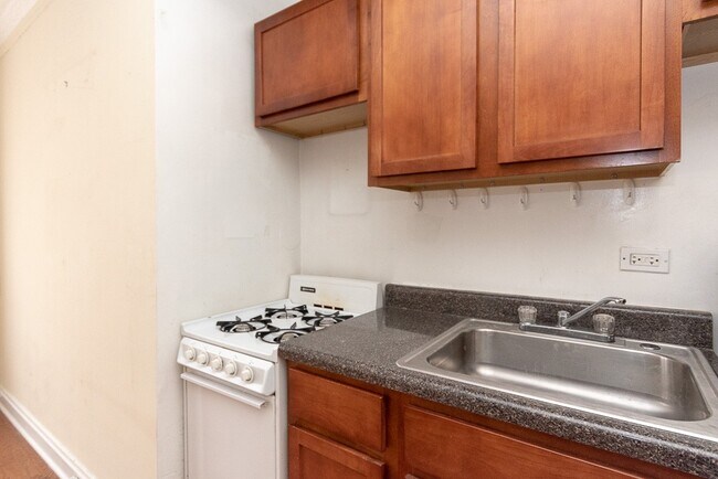 Foto del edificio - 4542 N Damen Ave