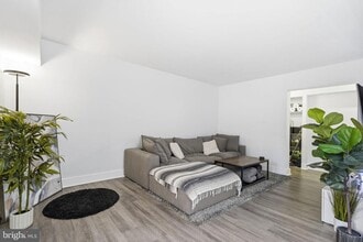 Building Photo - 11647 Stoneview Square