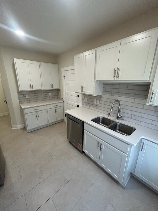 Foto del edificio - 3204 N Humboldt Blvd