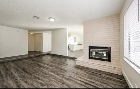 Foto del edificio - 882 Scarlet Ave