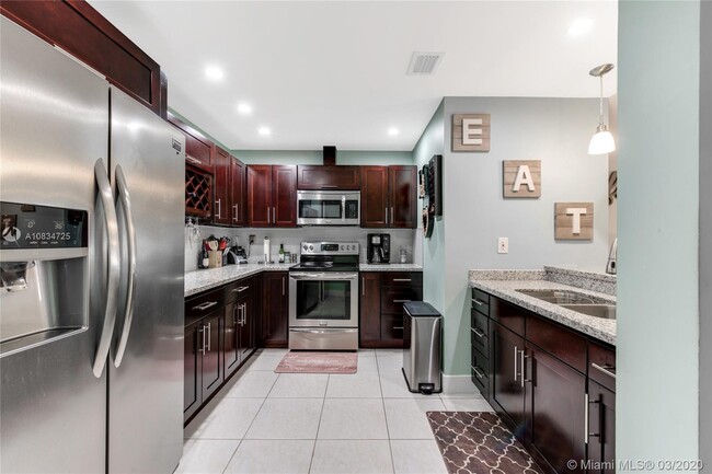 Building Photo - 8851 NW 119th St