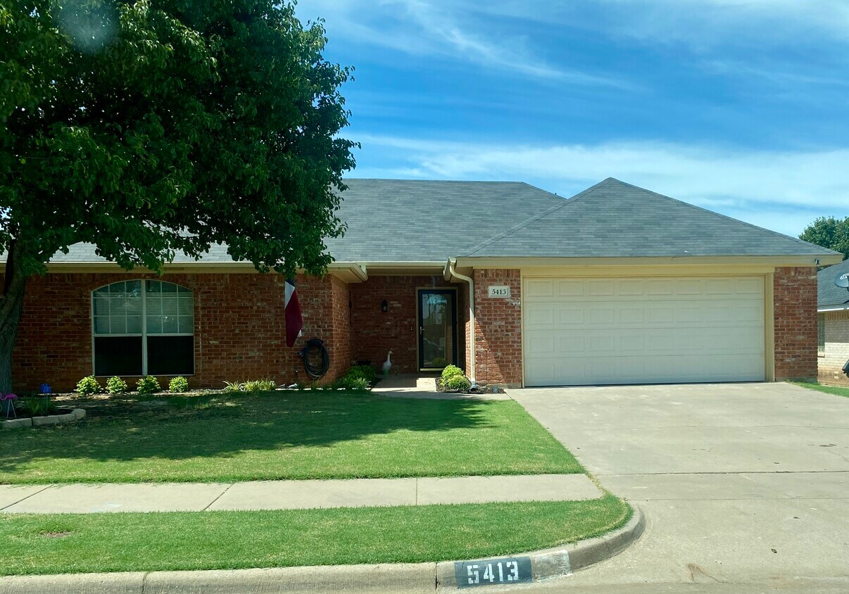 Foto principal - 5413 Carlson St