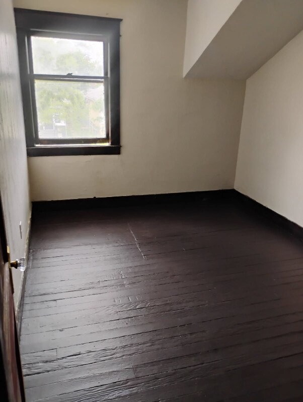 Foto del edificio - 1223 Bement St